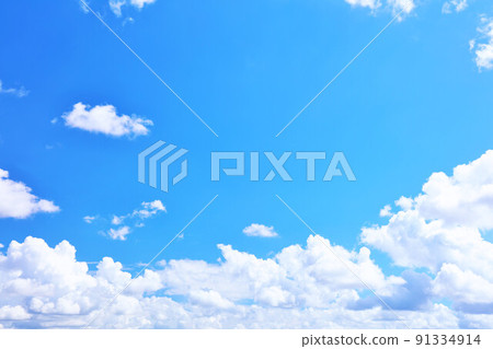 夏天藍天和雲彩 夏天藍天和雲彩 91334914