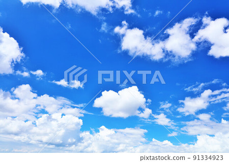 夏天藍天和雲彩 91334923