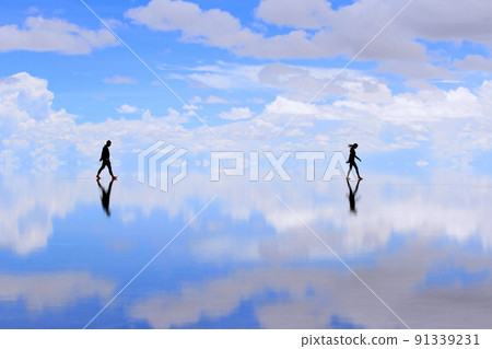 Uyuni salt lake   91339231