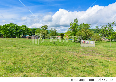 [World Heritage] Irie Shell Mound (Hokkaido, Toyako Town), a group of Jomon archaeological sites in the northeastern part of Hokkaido 91339422