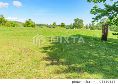 [World Heritage] Irie Shell Mound (Hokkaido, Toyako Town), a group of Jomon archaeological sites in the northeastern part of Hokkaido 91339431