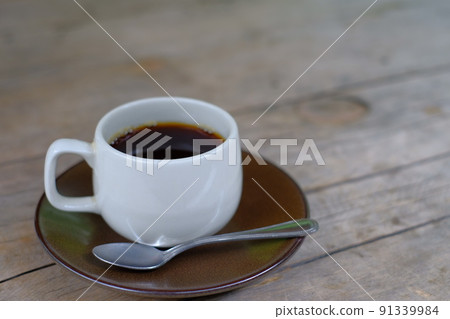 For putting coffee letters in a white cup 91339984