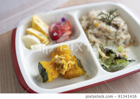 Body-friendly one-plate rice [Nursing food / lunch box] 91341416