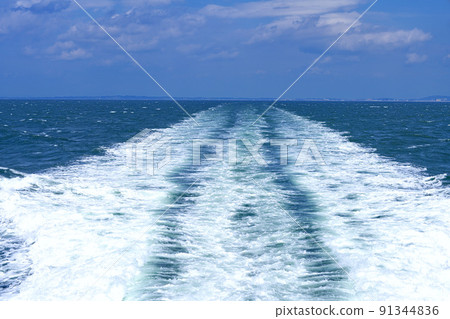 Sightseeing scenery on a boat in Ishinomaki in summer 91344836