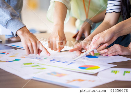 Meeting image pointing 91356678