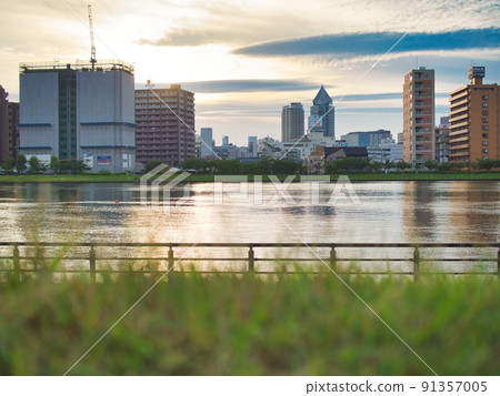 View from Niigata City Yasuragi Embankment 91357005