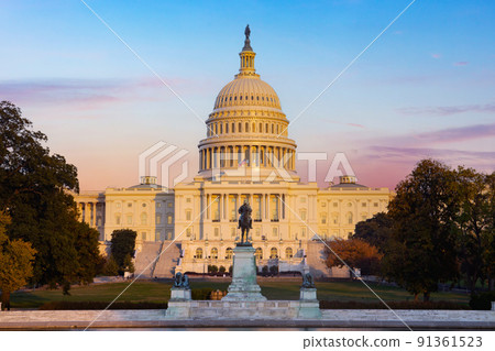 The United States Capitol building at Washington D.C. in the evening. 91361523