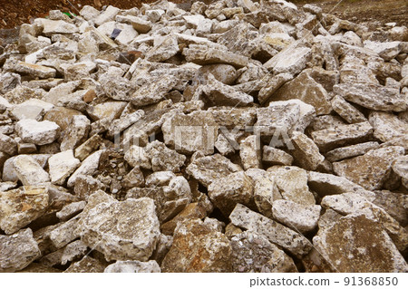 Rubble (also for earthquake and demolition work) Rubble (also for earthquake and demolition work) 91368850
