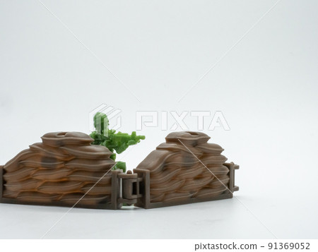 Soldier hiding in the shadows and shooting Soldier hiding in the shadows and shooting 91369052