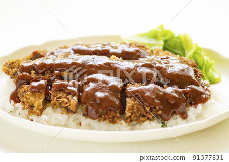 Katsumeshi eaten with chopsticks, a specialty of Kakogawa, Hyogo Prefecture 91377831