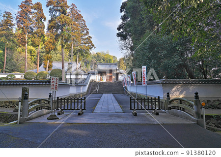 [Taisanji Temple] (Taisanji Temple, Shikoku Sacred Ground No. 52) Taisanji-cho, Matsuyama City, Ehime Prefecture 91380120