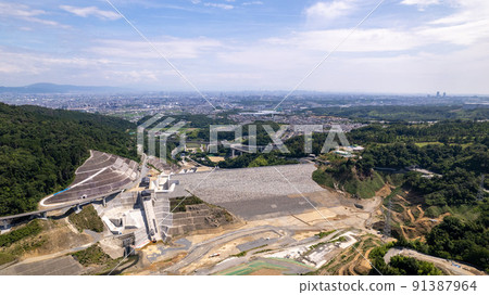 June 2022. Photographing the Aigawa Dam under construction in Ibaraki City, Osaka Prefecture with a drone 91387964
