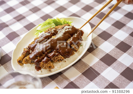Katsumeshi chopsticks raised with Kakogawa's specialty chopsticks, Hyogo Prefecture Katsumeshi chopsticks raised with Kakogawa's specialty chopsticks, Hyogo Prefecture 91388296