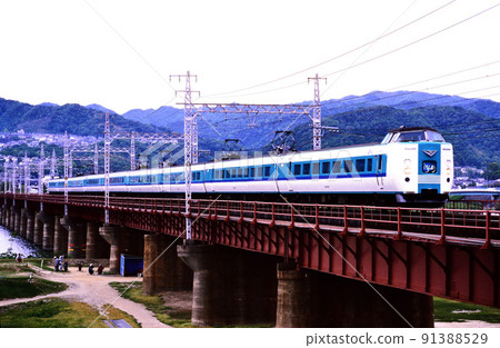1999 Series 381 L Limited Express Kuroshio 9 cars running on the Hanwa Line 91388529