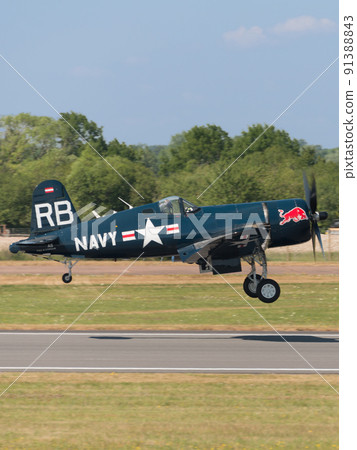 Vought F4U-4 Corsair carrier-capable fighter takeoff Vought F4U-4 Corsair carrier-capable fighter takeoff 91388843