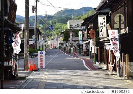 長野縣下諏訪町中山道下諏訪宿街景 長野縣下諏訪町中山道下諏訪宿街景 91390281