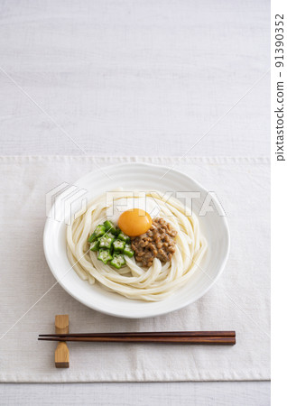 粘烏冬面 91390352