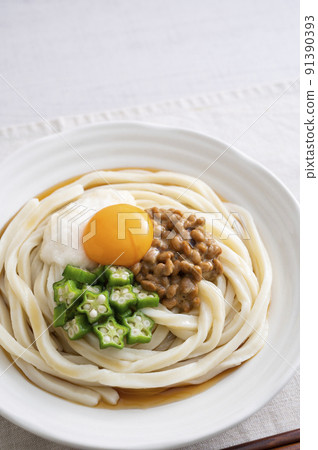 Sticky Udon 91390393