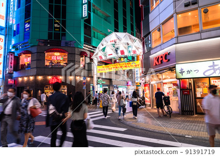 《東京》池袋西口夜間娛樂區 《東京》池袋西口夜間娛樂區 91391719