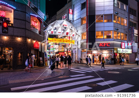 《東京》池袋西口夜間娛樂區 《東京》池袋西口夜間娛樂區 91391736