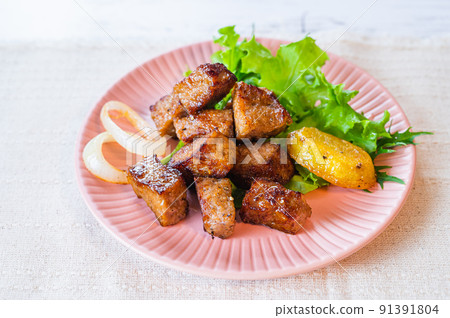 Baked vegetables and dice steak Baked vegetables and dice steak 91391804