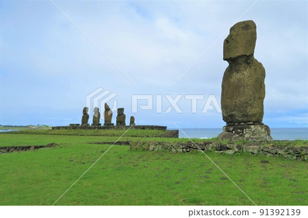 復活節島塔海儀式村的摩艾石像 91392139