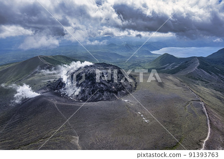 從空中看到的樽前山（鳥瞰圖） 91393763