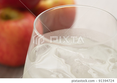 Apple cider vinegar 91394724