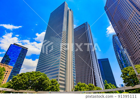 Cityscape of Nishi-Shinjuku, Shinjuku-ku, Tokyo Sompo Japan Headquarters Building and Shinjuku Nomura Building Cityscape of Nishi-Shinjuku, Shinjuku-ku, Tokyo Sompo Japan Headquarters Building and Shinjuku Nomura Building 91395111
