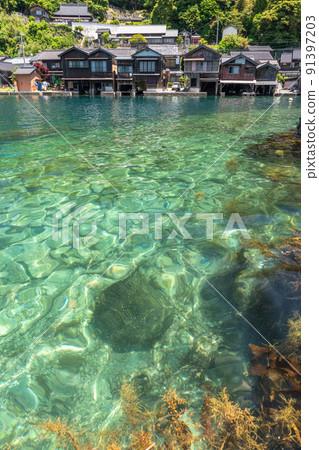 《京都府》伊根船屋·初夏的新鮮綠色季節 《京都府》伊根船屋·初夏的新鮮綠色季節 91397203