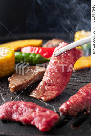 烘烤yakiniku 91397646