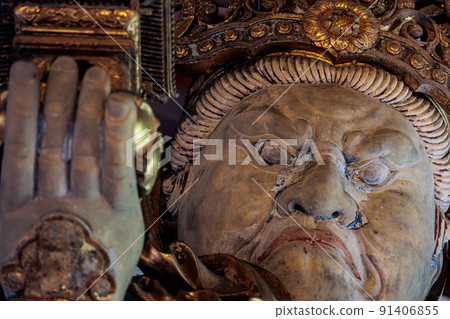 2022 年 5 月 10 日東大寺大佛殿多門天佛像 2022 年 5 月 10 日東大寺大佛殿多門天佛像 91406855