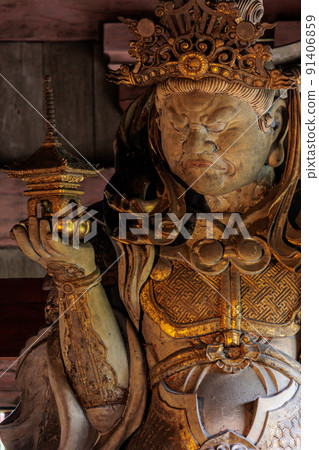 2022 年 5 月 10 日東大寺大佛殿多門天佛像 2022 年 5 月 10 日東大寺大佛殿多門天佛像 91406859