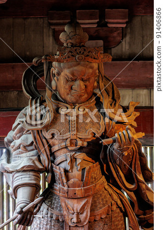 2022 年 5 月 10 日東大寺大佛殿廣天佛像 2022 年 5 月 10 日東大寺大佛殿廣天佛像 91406866