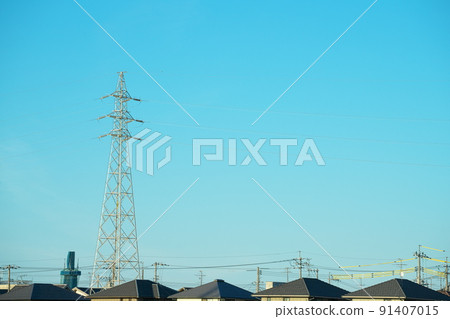 Transmission tower and roof of private house 1 Higashi-ku, Okayama City, Okayama Prefecture Transmission tower and roof of private house 1 Higashi-ku, Okayama City, Okayama Prefecture 91407015