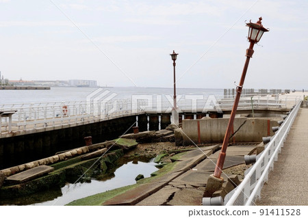 Kobe Port Earthquake Memorial Park Kobe Port Earthquake Memorial Park 91411528