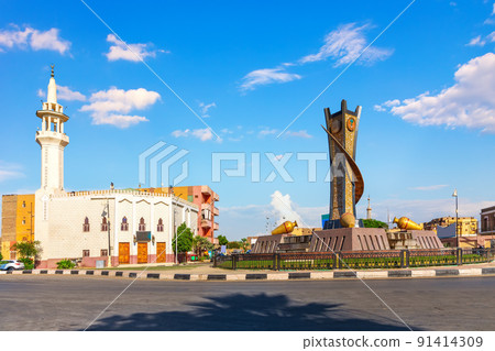 Luxor city centre square, beautiful architecture of Egypt 91414309