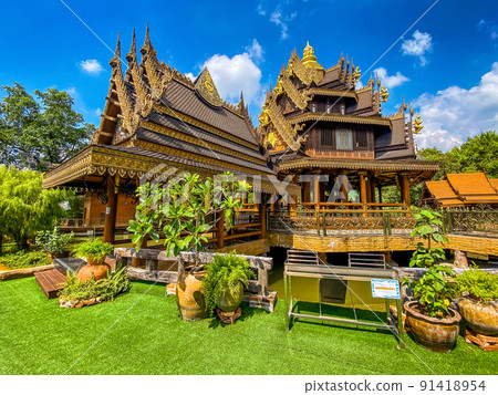 Wat Sangkhathan temple on water in Nonthaburi, Thailand Wat Sangkhathan temple on water in Nonthaburi, Thailand 91418954