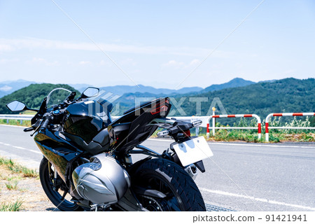 Summer bike touring Mountains overlooking the plateau pass a-4 Cool light color Summer bike touring Mountains overlooking the plateau pass a-4 Cool light color 91421941
