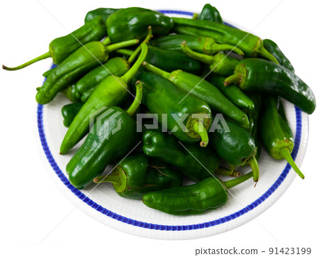 Fresh ripe peppers Padron 91423199