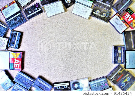 A large amount of cassette tape 91425434