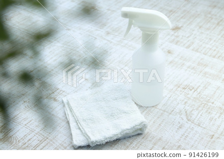 Cleaning and disinfection image of rags and spray bottles Cleaning and disinfection image of rags and spray bottles 91426199