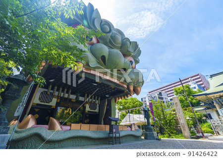 難波八坂神社有一隻名為“Shishiden”的大獅子 難波八坂神社有一隻名為“Shishiden”的大獅子 91426422