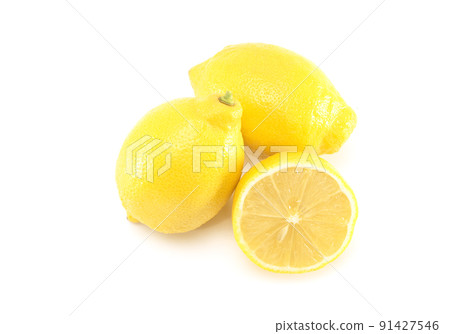 Fresh organic yellow lemon fruit with cut in half isolated on white background 91427546