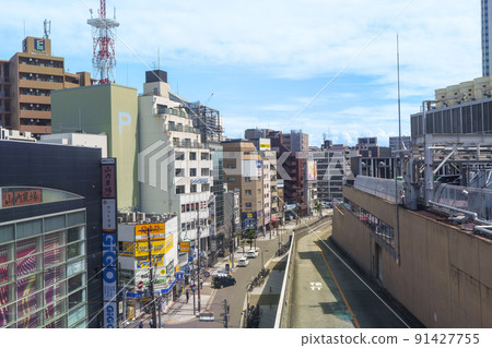 View around Nansan-dori in the direction of Minami Namba / Nipponbashi 91427755
