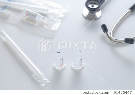 唾液檢測試劑盒檢測圖像(唾液容器、聽診器) 唾液檢測試劑盒檢測圖像(唾液容器、聽診器) 91430447