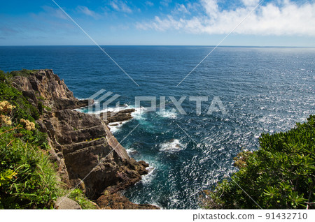 Sandanbeki [Shirahama Town, Wakayama Prefecture] 91432710