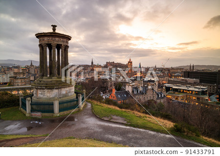 View of the city of Edinburgh View of the city of Edinburgh 91433791