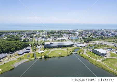 Upopoi seen from the sky above Lake Poroto (aerial view) Upopoi seen from the sky above Lake Poroto (aerial view) 91435158