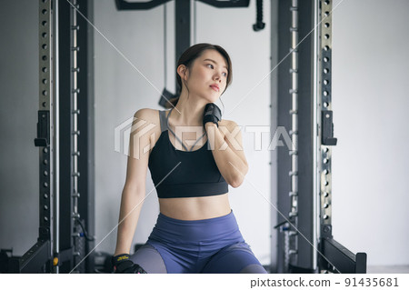 Sports gym training women 91435681